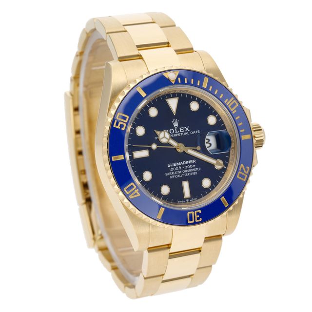 Rolex Submariner 126618 LB Image 2